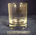 glas-ballantine`s-met-zwarte-print.jpg